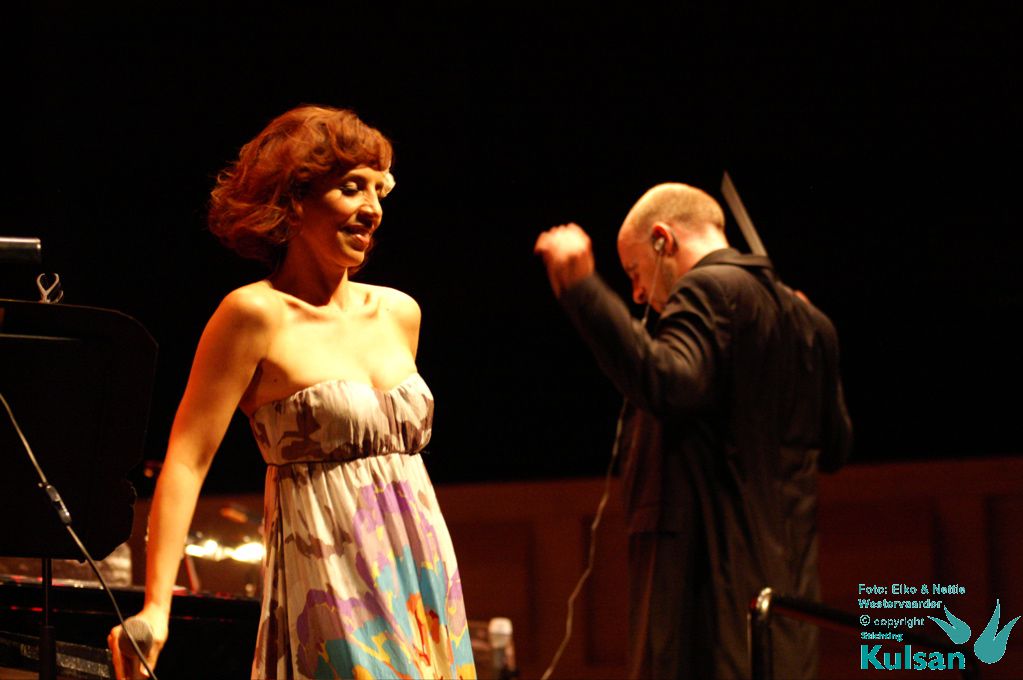Sertab Erener met dirigent Arjan Tien