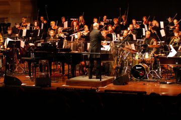 Sertab Erener & Metropole Orchestra open Turkey Now!